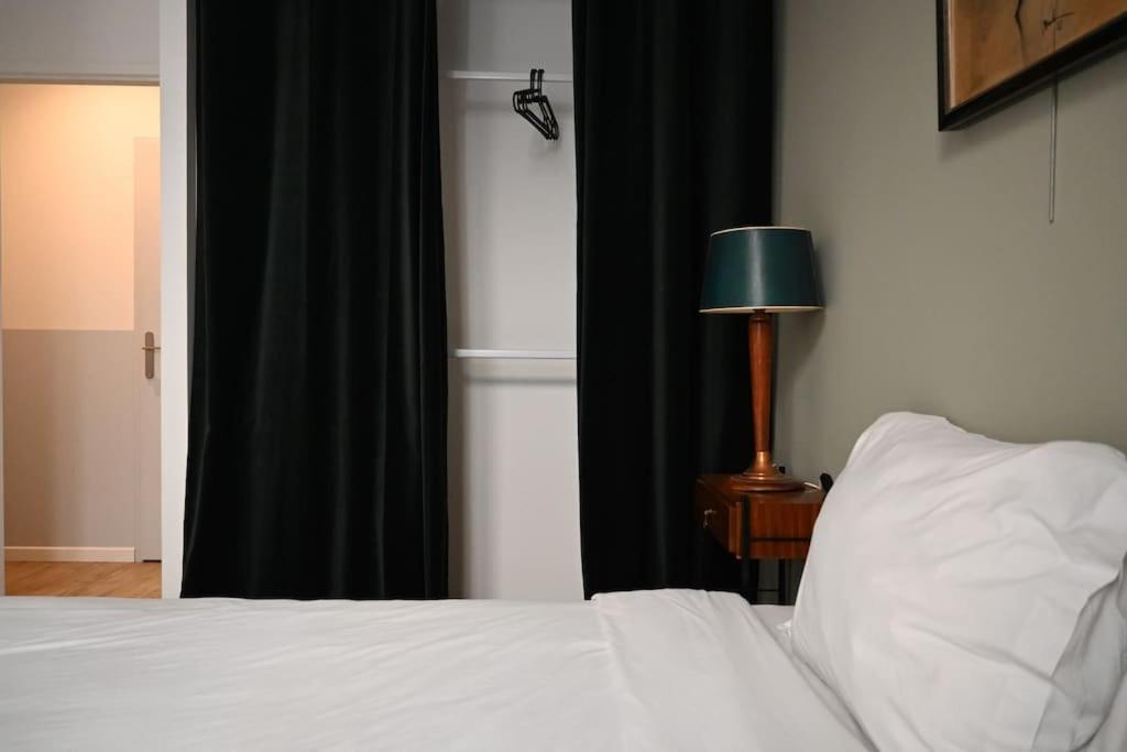 Le Bobo - Vieux-Port Apartment Марсилия Екстериор снимка