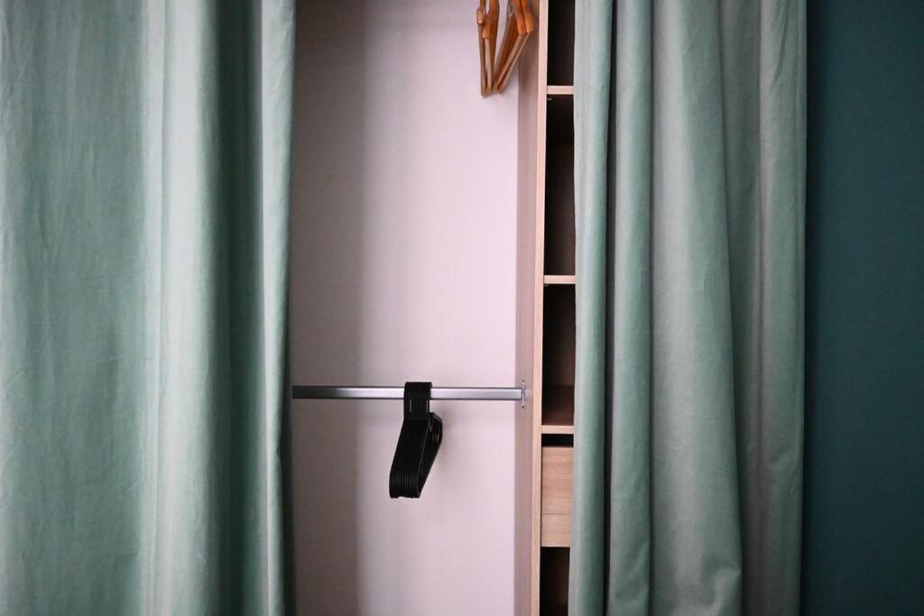 Le Bobo - Vieux-Port Apartment Марсилия Екстериор снимка
